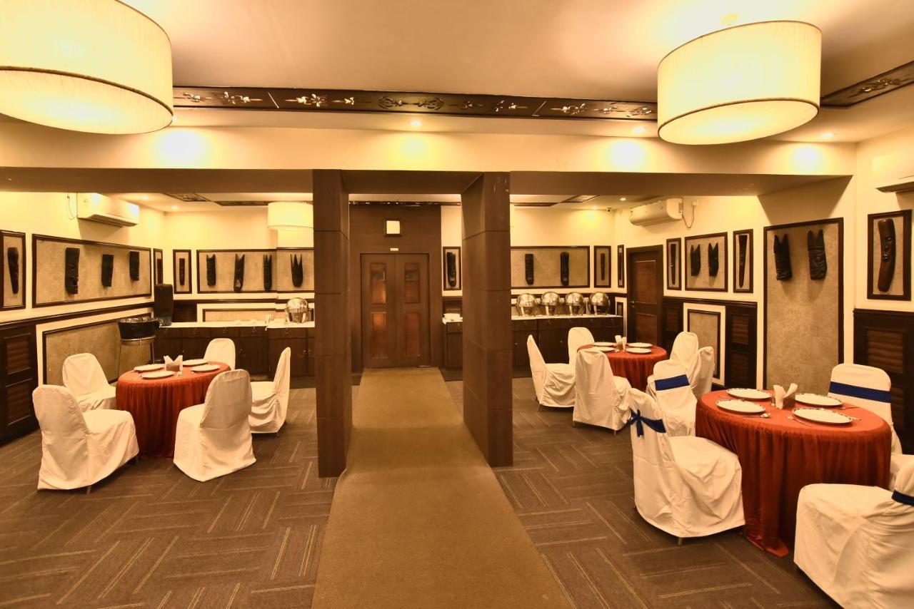 Casa Broadway-A Boutique Hotel Calcutta Buitenkant foto