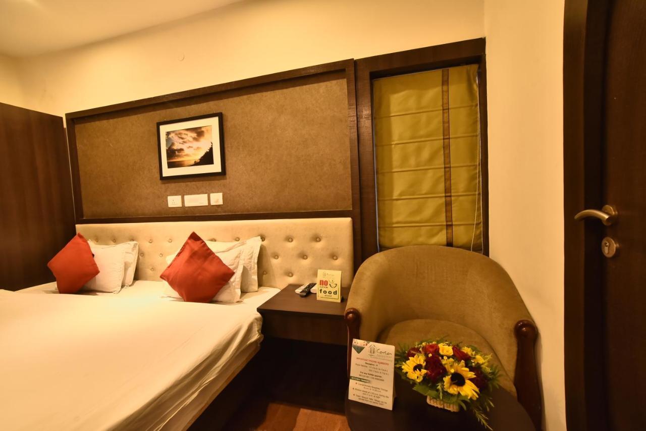 Casa Broadway-A Boutique Hotel Calcutta Buitenkant foto